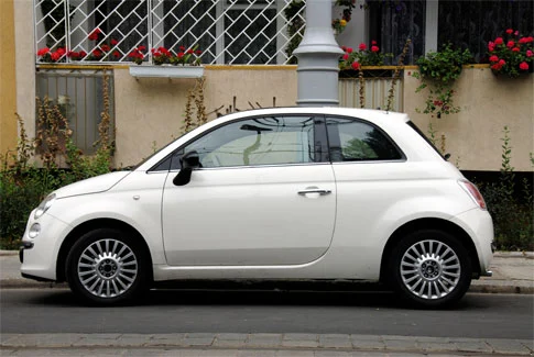 fiat 500 weißer Fiat 500 – Beispiel für Gebrauchtwagenankauf Grevesmühlen